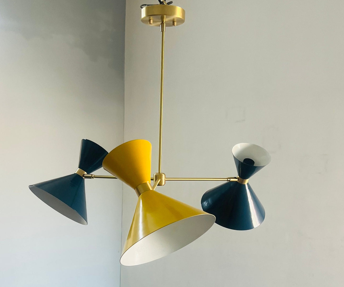 Beautiful 3 Arms 6 Lights Modern Sputnik Chandelier